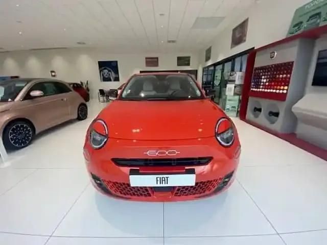 Occasion Fiat 600E 114 kW (156 ch) 2024 Orange Berline