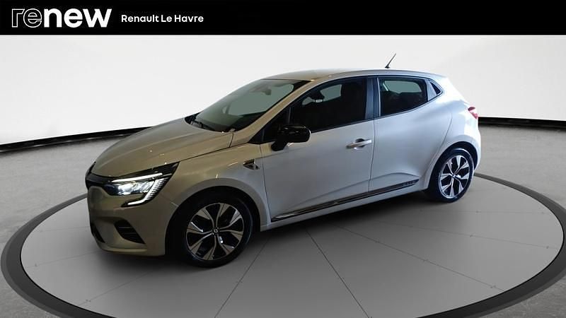 Gris Utilisé 2021 Renault Clio V LIMITED Citadine | 14 490 € (Prix juste) - Image 1/4