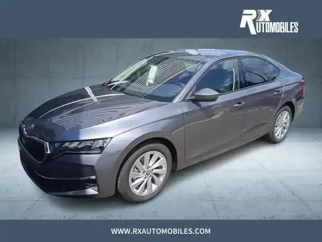Gris Occasion 2024 Skoda Octavia Selection Berline | 26 490 € (Bon prix) - Image 1/4