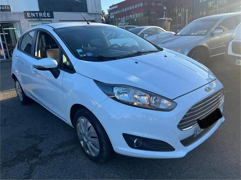 Occasion 2015 Ford Fiesta Berline | 7 999 € (Prix juste) - Image 1/4