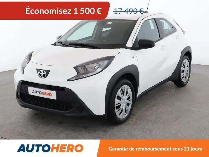 Blanc Utilisé 2023 Toyota Aygo Citadine | 15 990 € (Bon prix) - Image 1/2
