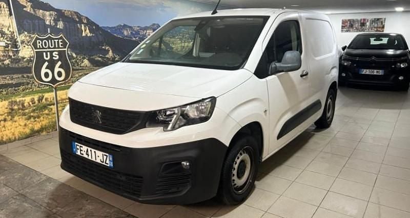 Blanc Occasion 2019 Peugeot Partner Monospace | 9 990 € (Bon prix) - Image 1/4