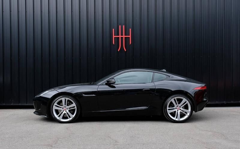 Utilisé 2015 Jaguar F-Type Coupé | 49 900 € (Prix cher) - Image 1/4