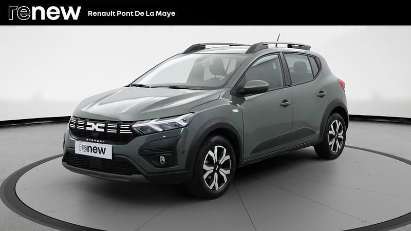 Gris Utilisé 2024 Dacia Sandero Expression Citadine | 16 450 € (Prix juste) - Image 1/4