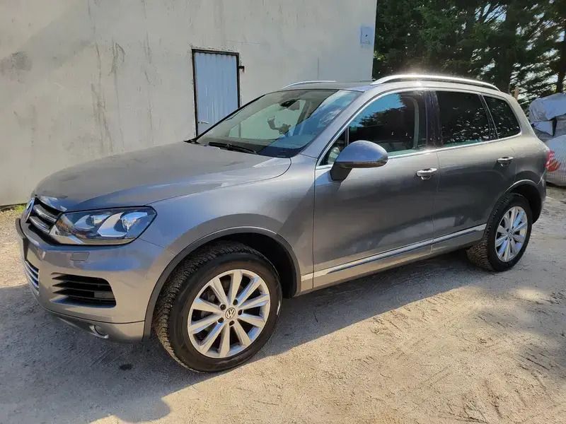Gris Utilisé 2014 VW Touareg SUV | 13 900 € - Image 1/4