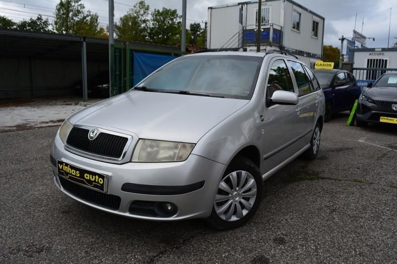 Utilisé 2005 Skoda Fabia Tour Citadine | 3 490 € - Image 1/4