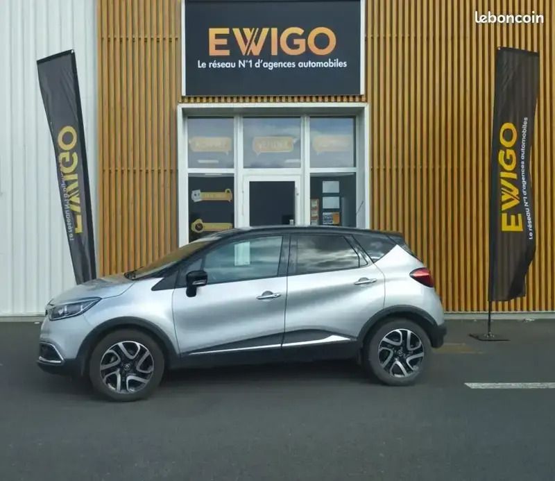 Gris Utilisé 2017 Renault Captur Intens SUV | 12 980 € (Bon prix) - Image 1/4