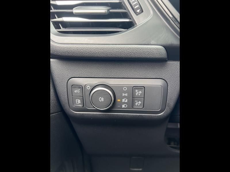 Image 3/4
