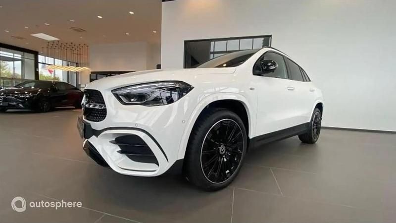 Blanc Occasion 2025 Mercedes GLA250 AMG line SUV | 58 900 € - Image 1/4