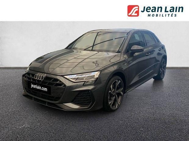Gris Utilisé 2025 Audi A3 e-tron S-Line Citadine | 48 919 € - Image 1/4