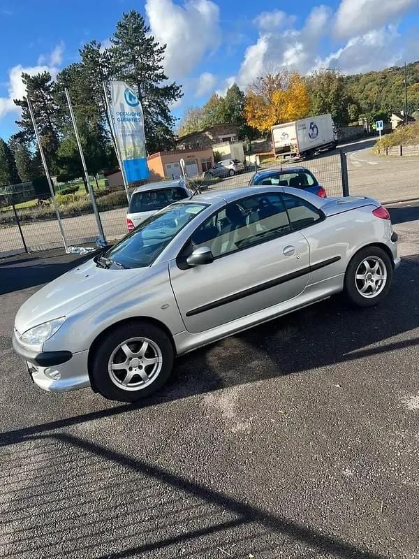 Occasion 2003 Peugeot 206 CC Cabriolet | 2 290 € (Prix juste) - Image 1/4