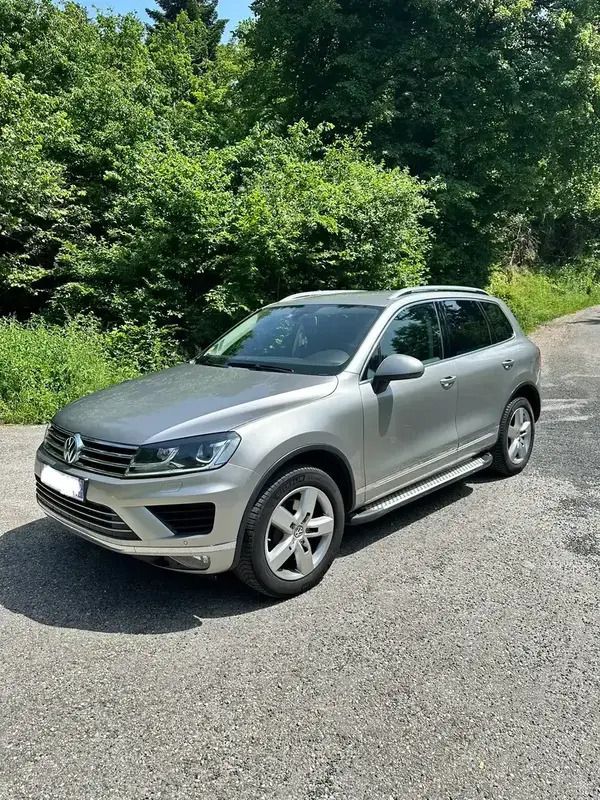 Utilisé 2015 VW Touareg SUV | 19 990 € (Prix cher) - Image 1/4