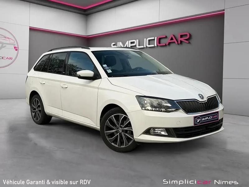 Noir Occasion 2015 Skoda Fabia Tour Break | 8 980 € (Super prix) - Image 1/4