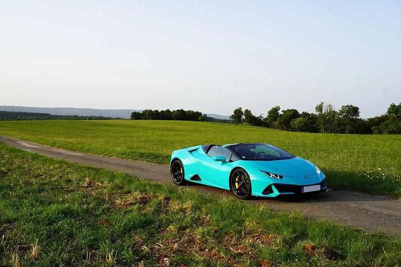 Bleu Utilisé 2022 Lamborghini Huracán Cabriolet | 310 000 € - Image 1/4
