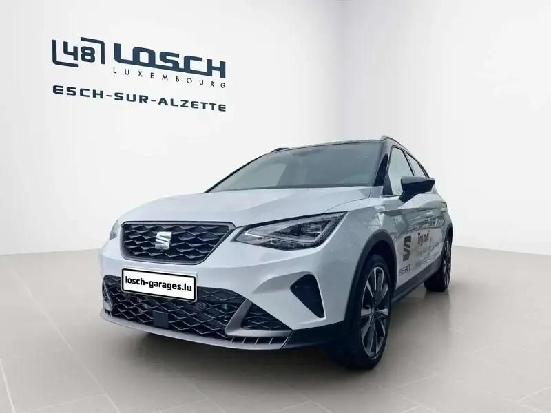 Blanc Utilisé 2025 Seat Arona FR SUV | 27 049 € (Prix cher) - Image 1/4