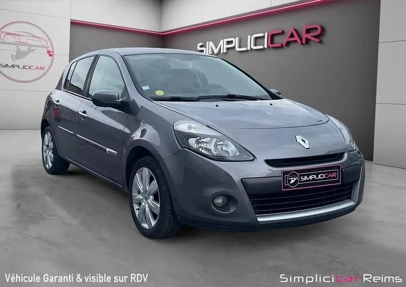 Gris Occasion 2009 Renault Clio III Exception Berline | 6 980 € - Image 1/4