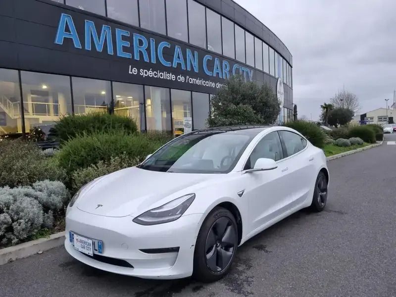 Blanc Utilisé 2019 Tesla Model 3 Long Range Berline | 31 490 € (Prix juste) - Image 1/4