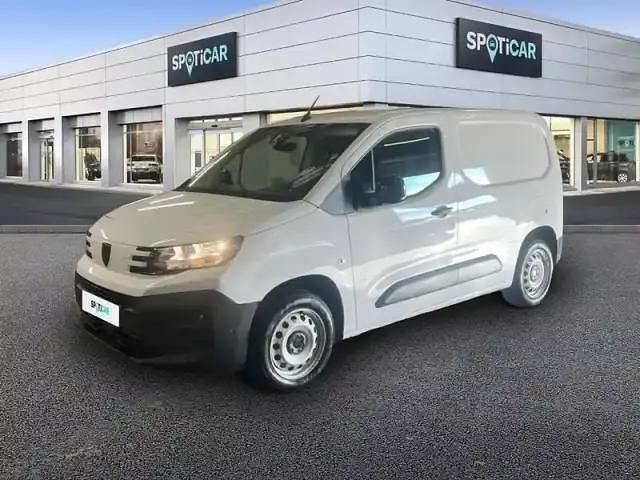 P. opaque blanc icy Occasion 2024 Peugeot Partner S Monospace | 18 970 € - Image 1/4