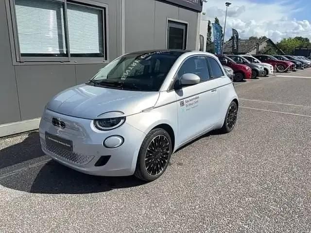 Torino blue Utilisé 2025 Fiat 500e La Prima Citadine | 35 990 € - Image 1/4