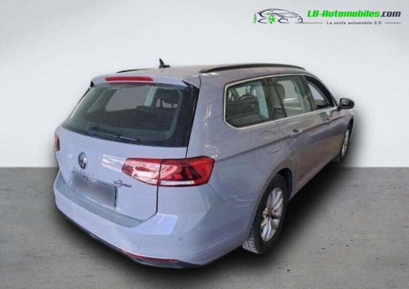 Utilisé 2023 VW Passat Break | 32 300 € (Prix assez cher) - Image 1/2
