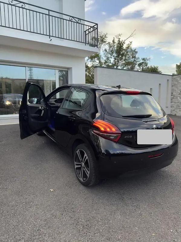 Utilisé 2020 Peugeot 208 Business-Line Citadine | 9 990 € (Bon prix) - Image 1/4