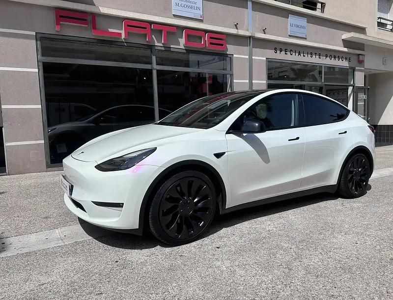 Blanc Utilisé 2023 Tesla Model Y Performance SUV | 48 000 € - Image 1/4