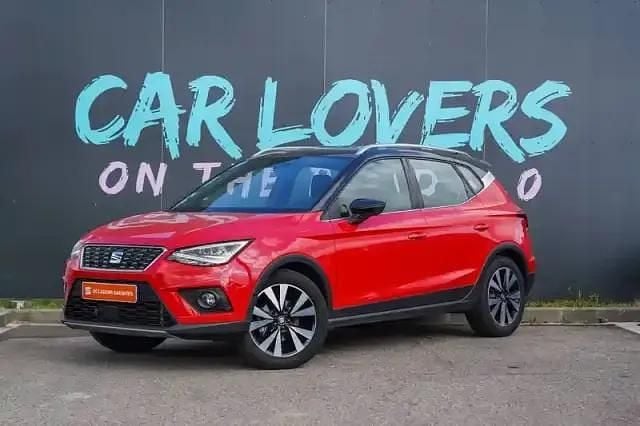 Rouge passion / noir minuit Utilisé 2021 Seat Arona SUV | 17 490 € (Super prix) - Image 1/4