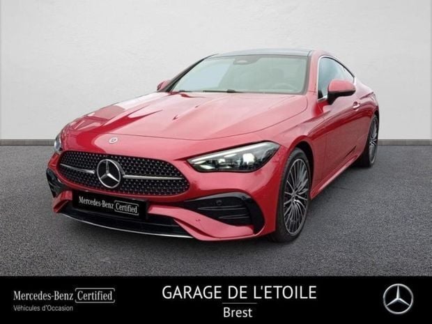 Rouge Utilisé 2024 Mercedes CLE300 AMG line | 74 890 € - Image 1/4
