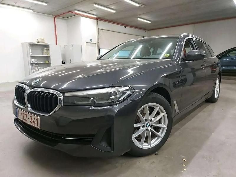 Gris Utilisé 2020 BMW 518 Break | 25 490 € (Prix juste) - Image 1/2