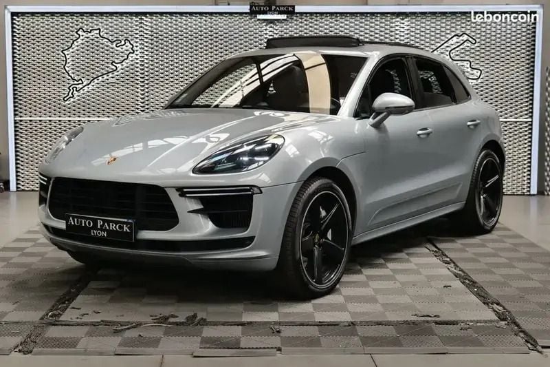 Gris Utilisé 2019 Porsche Macan Turbo Sport SUV | 65 950 € - Image 1/4
