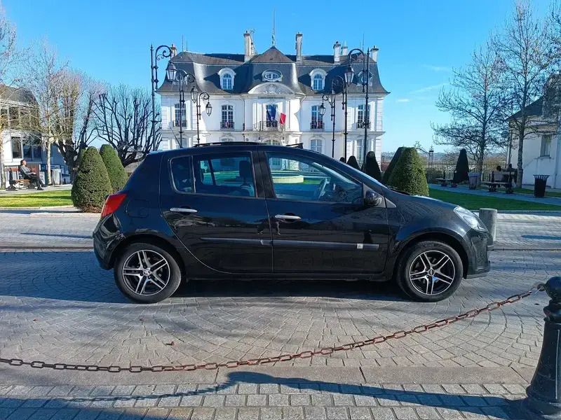 Noir Utilisé 2008 Renault Clio II Exception Berline | 4 000 € (Prix juste) - Image 1/4