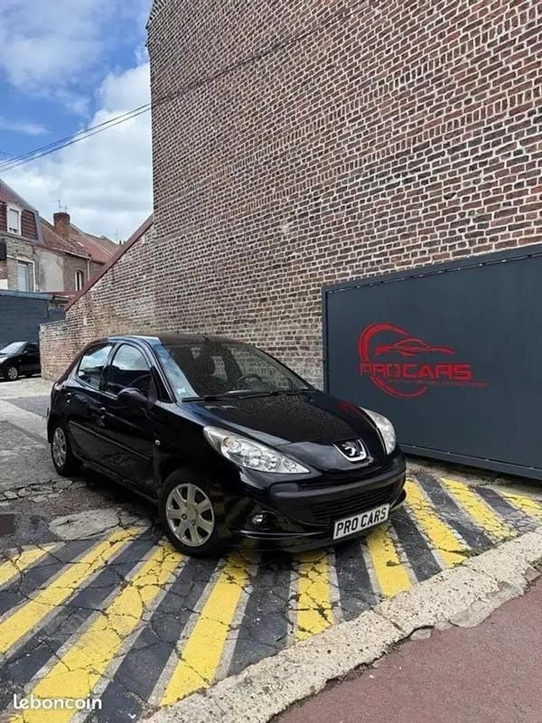 Noir Utilisé 2010 Peugeot 206 Citadine | 4 290 € (Prix juste) - Image 1/4