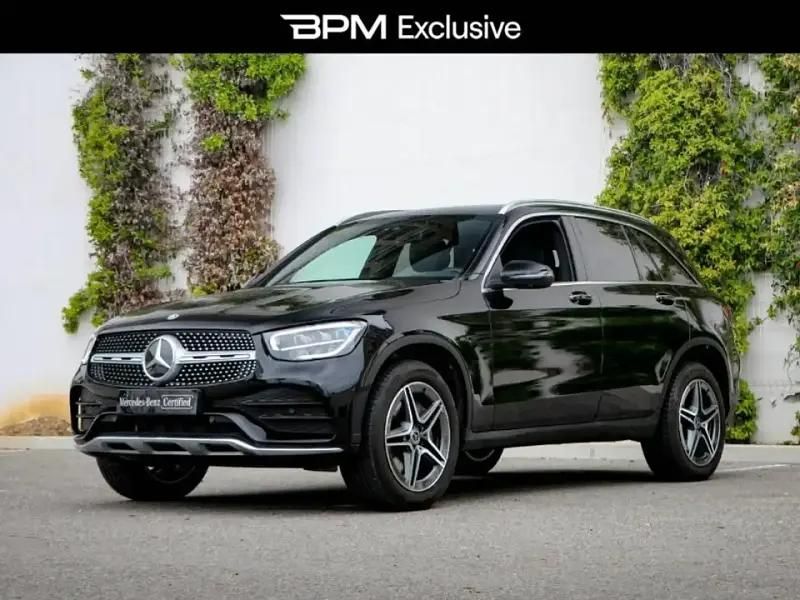 Noir Utilisé 2022 Mercedes GLC300 AMG line SUV | 52 300 € (Prix assez cher) - Image 1/4