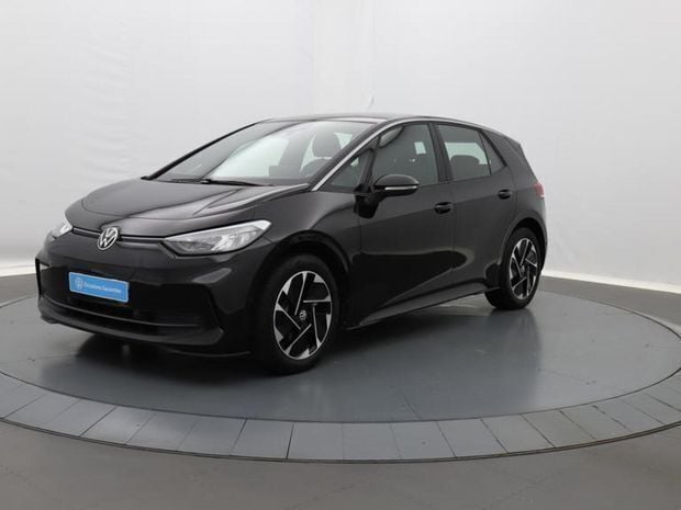 Noir Utilisé 2023 VW ID.3 Pro Performance Citadine | 24 190 € (Super prix) - Image 1/4