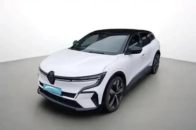 Blanc Occasion 2022 Renault Megane E-Tech Berline | 21 990 € (Prix assez cher) - Image 1/4