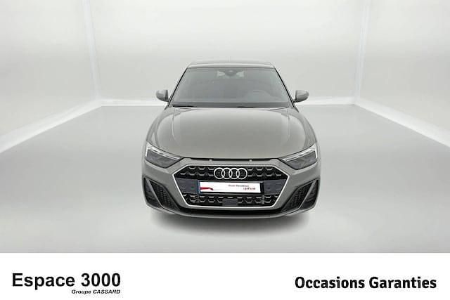 Occasion Audi A1 Sportback S-Line 95 ch (69 kW) 2025 Gris chronos métallisé noir mythe métallisé Citadine