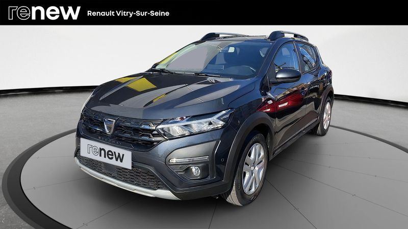 Gris Utilisé 2023 Dacia Sandero Comfort Citadine | 15 499 € (Prix juste) - Image 1/4