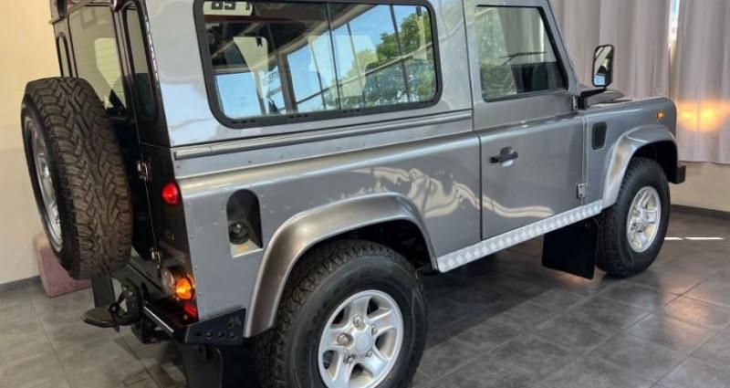 Occasion Land Rover Defender SE 122 ch (89 kW) 2010 Gris fonce SUV