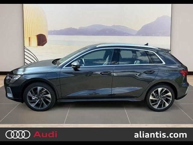 Occasion Audi A3 e-tron Design 204 ch (150 kW) 2025 Gris manhattan métallisé Citadine