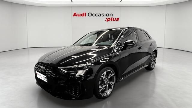 Noir mythe métallisé Occasion 2023 Audi A3 Sportback e-tron S-Line Citadine | 34 415 € (Prix assez cher) - Image 1/4