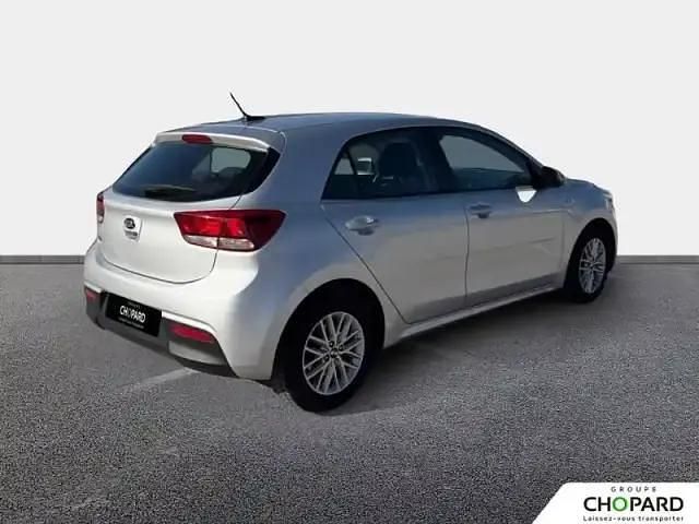 Occasion Kia Rio 2021 Gris Berline