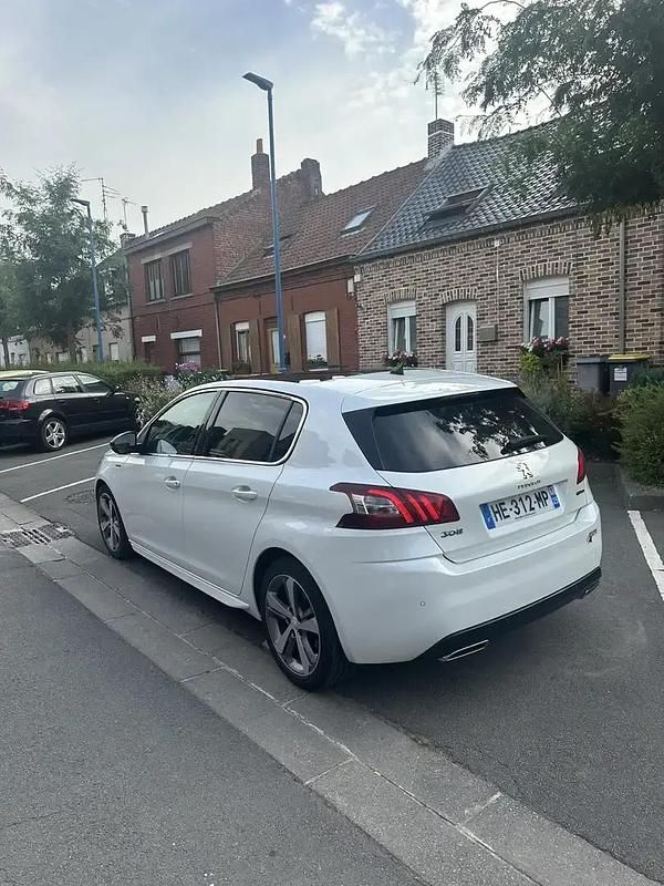 Utilisé 2016 Peugeot 308 GT-line Berline | 11 400 € (Prix juste) - Image 1/4