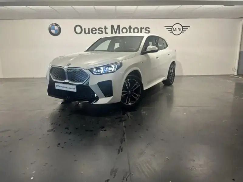 Nouvelle 2025 BMW iX2 M Sport SUV | 47 990 € (Prix juste) - Image 1/4