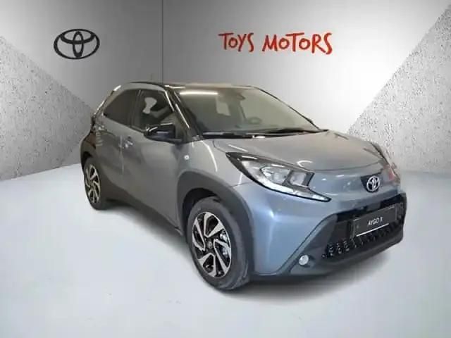 Occasion Toyota Aygo Design 72 ch (52 kW) 2025 Gris clair Citadine