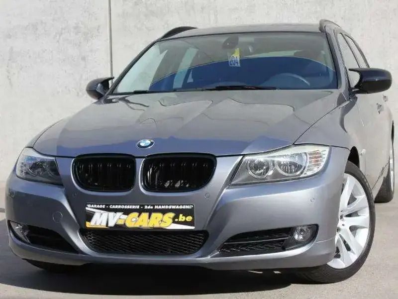 Gris Utilisé 2012 BMW 318 Break | 9 900 € - Image 1/4