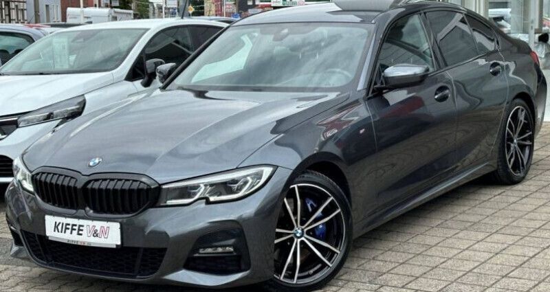 Gris Utilisé 2021 BMW 320 M Sport Berline | 35 900 € (Bon prix) - Image 1/4
