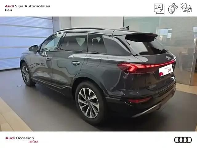 Nouvelle Audi Q6 e-tron Performance 225 kW (306 ch) 2025 Gris magnetique SUV