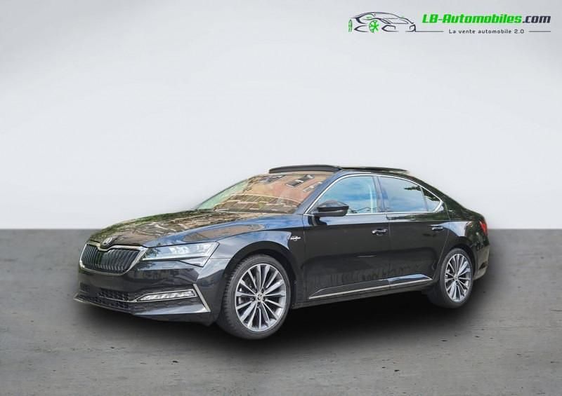 Utilisé 2021 Skoda Superb Berline | 32 100 € (Prix juste) - Image 1/4
