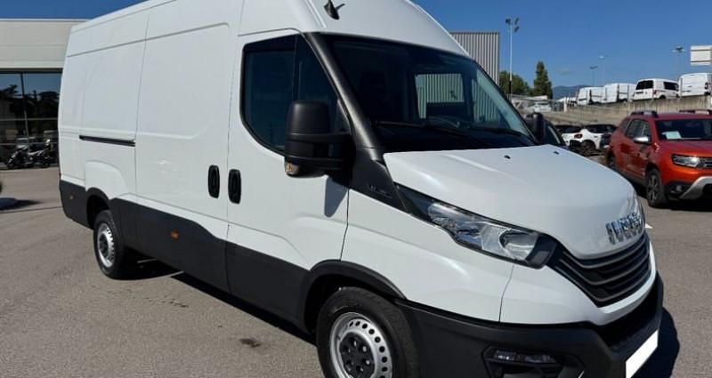 Utilisé 2024 Iveco Daily Berline | 40 200 € - Image 1/4