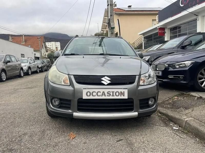Gris Utilisé 2008 Suzuki SX4 SUV | 4 590 € - Image 1/4